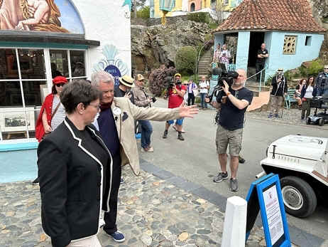 IMG_0617 sm.jpg (201646 bytes)